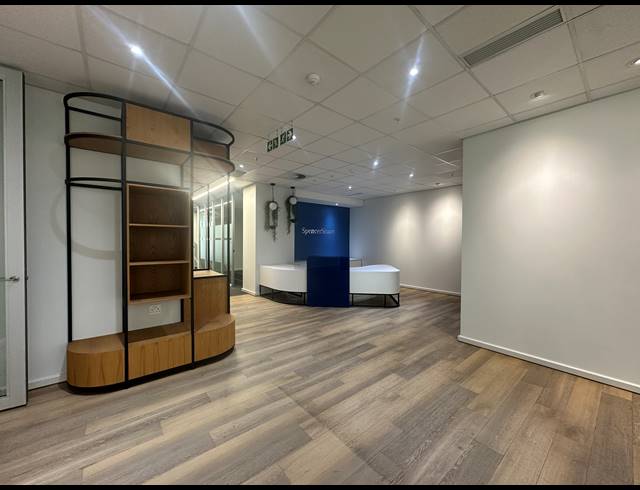597M² OFFICE TO LET IN SANDTON CENTRAL